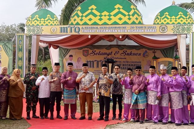 KETUA DPRD ASAHAN MENGHADIRI PEMBUKAAN MTQ DAN FESTIVAL SENI QOSIDAH KE-56 TINGKAT KECAMATAN KOTA KISARAN BARAT