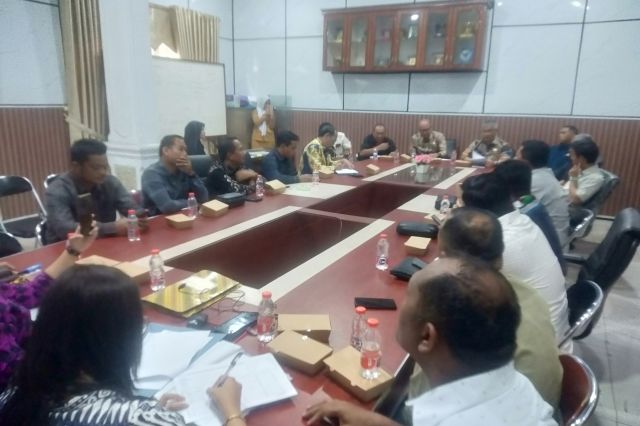 DPRD KABUPATEN ASAHAN MENERIMA TAMU DARI DPRD TAPANULI UTARA
