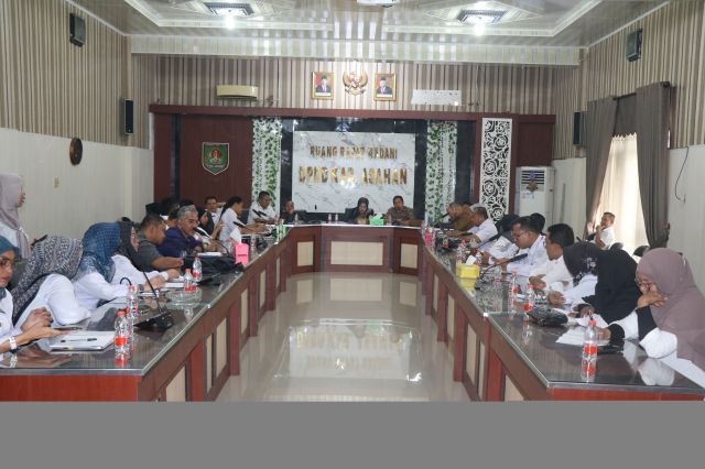 BADAN ANGGARAN MELAAKUKAN PEMBAHASAN R-KUPA & R-PPAS PERUBAHAN T.A. 2024 BERSAMA TAPD KABUPATEN ASAHAN