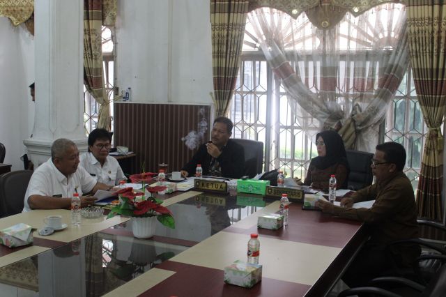Rapat Pembahasan Ranperda Tentang Rancangan APBD Kabupaten Asahan Tahun Anggaran 2023 (Komisi C)