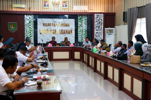 BANGGAR FINALISASI R-KUPA DAN R-PPAS PERUBAHAN TA 2023 BERSAMA TAPD KABUPATEN ASAHAN